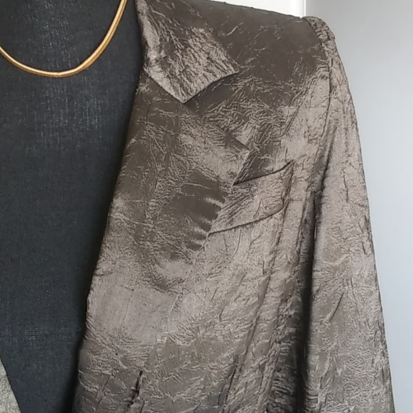 💯Formal Suit size 2 - Picture 3 of 8